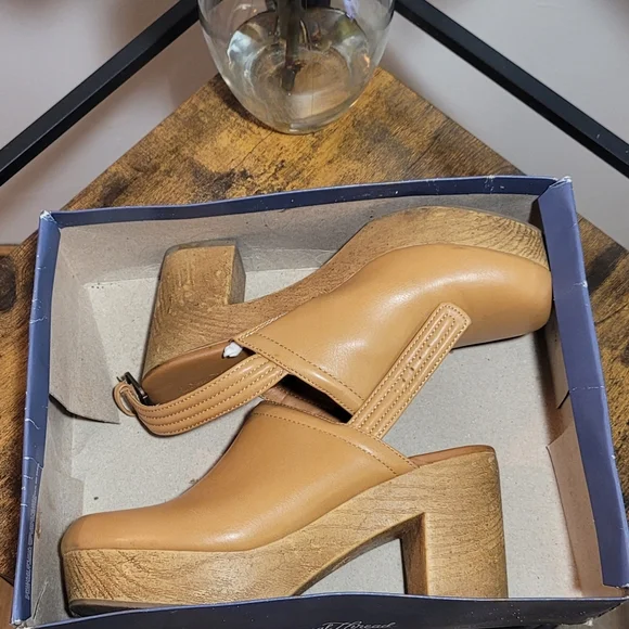 Universal Thread Women's Watson Platform Clog Heels. - Picture 6 of 9